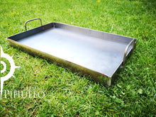 Cargar imagen en el visor de la galería, Plancha churrasquera de acero 25x45 cm — Pihuelo